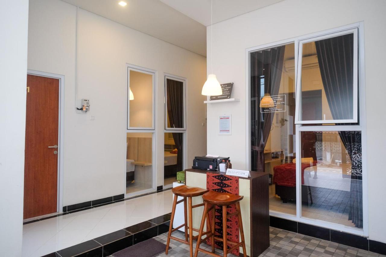 Reddoorz Syariah @ Tlogosari Semarang Hotell Alastuwo Eksteriør bilde