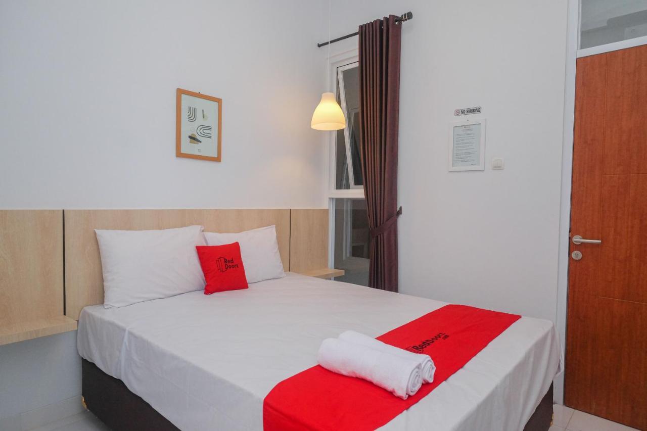 Reddoorz Syariah @ Tlogosari Semarang Hotell Alastuwo Eksteriør bilde