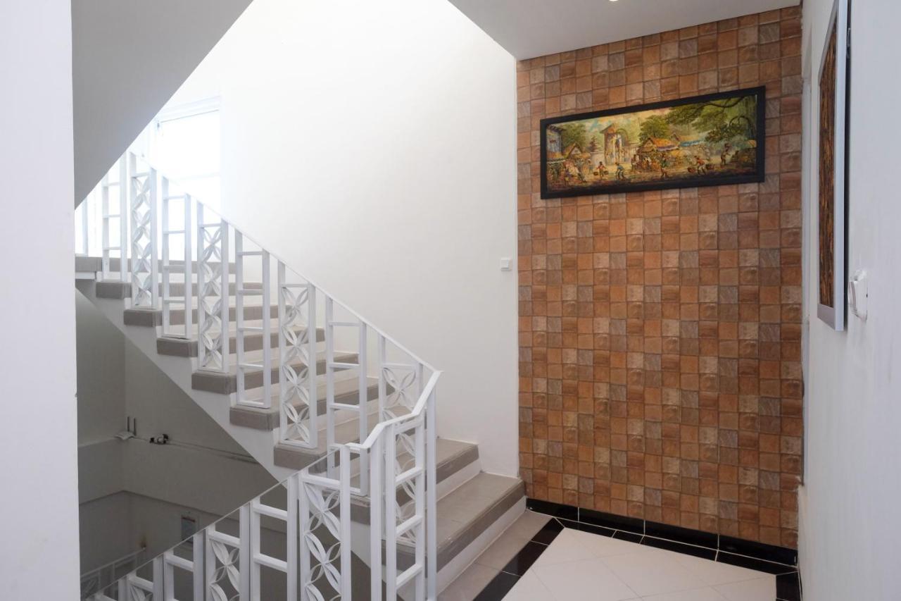 Reddoorz Syariah @ Tlogosari Semarang Hotell Alastuwo Eksteriør bilde