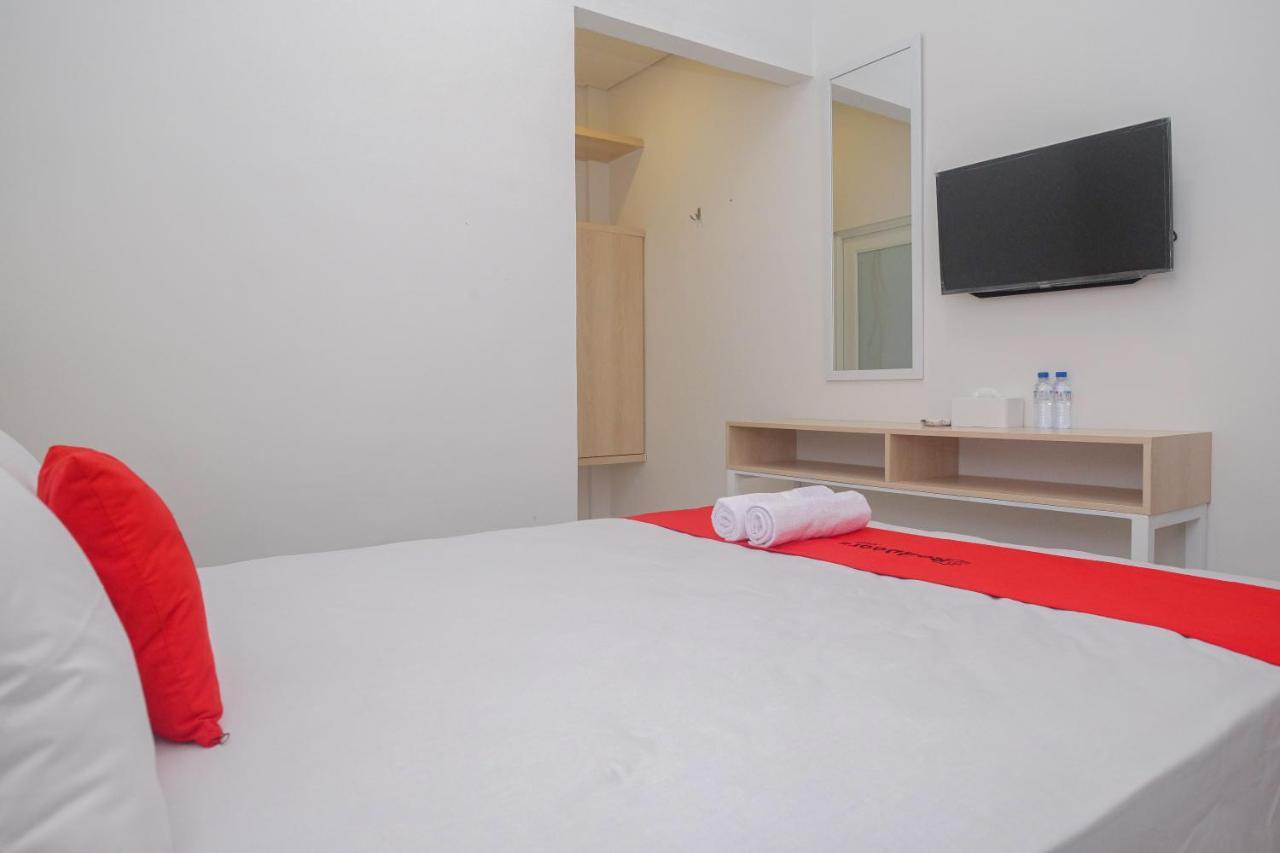 Reddoorz Syariah @ Tlogosari Semarang Hotell Alastuwo Eksteriør bilde
