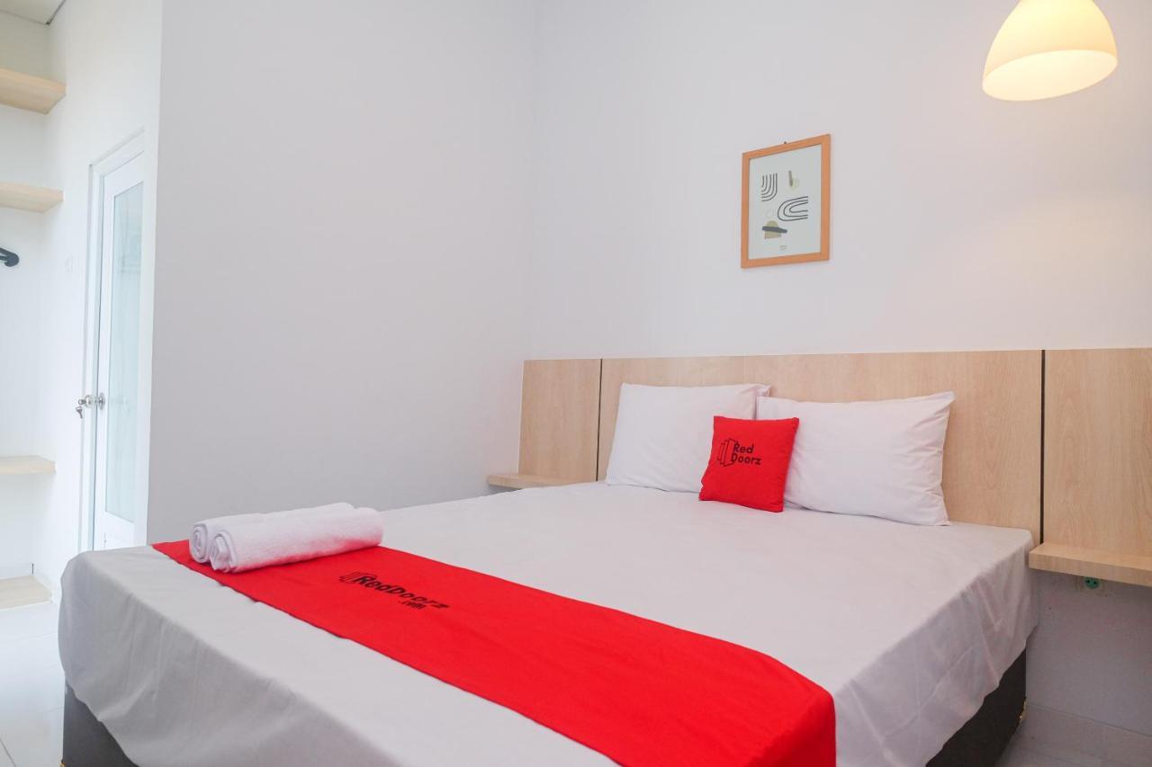 Reddoorz Syariah @ Tlogosari Semarang Hotell Alastuwo Eksteriør bilde