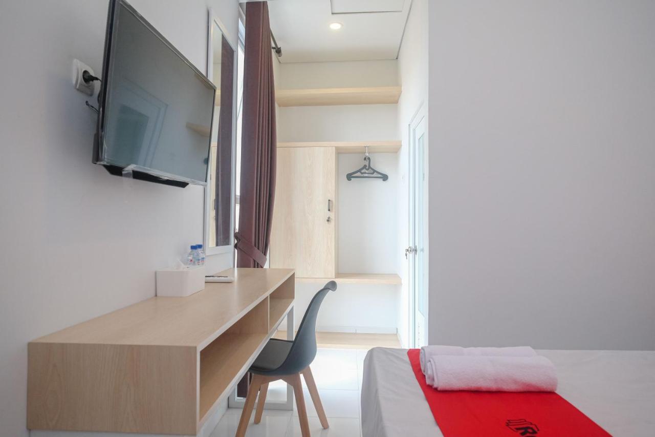 Reddoorz Syariah @ Tlogosari Semarang Hotell Alastuwo Eksteriør bilde