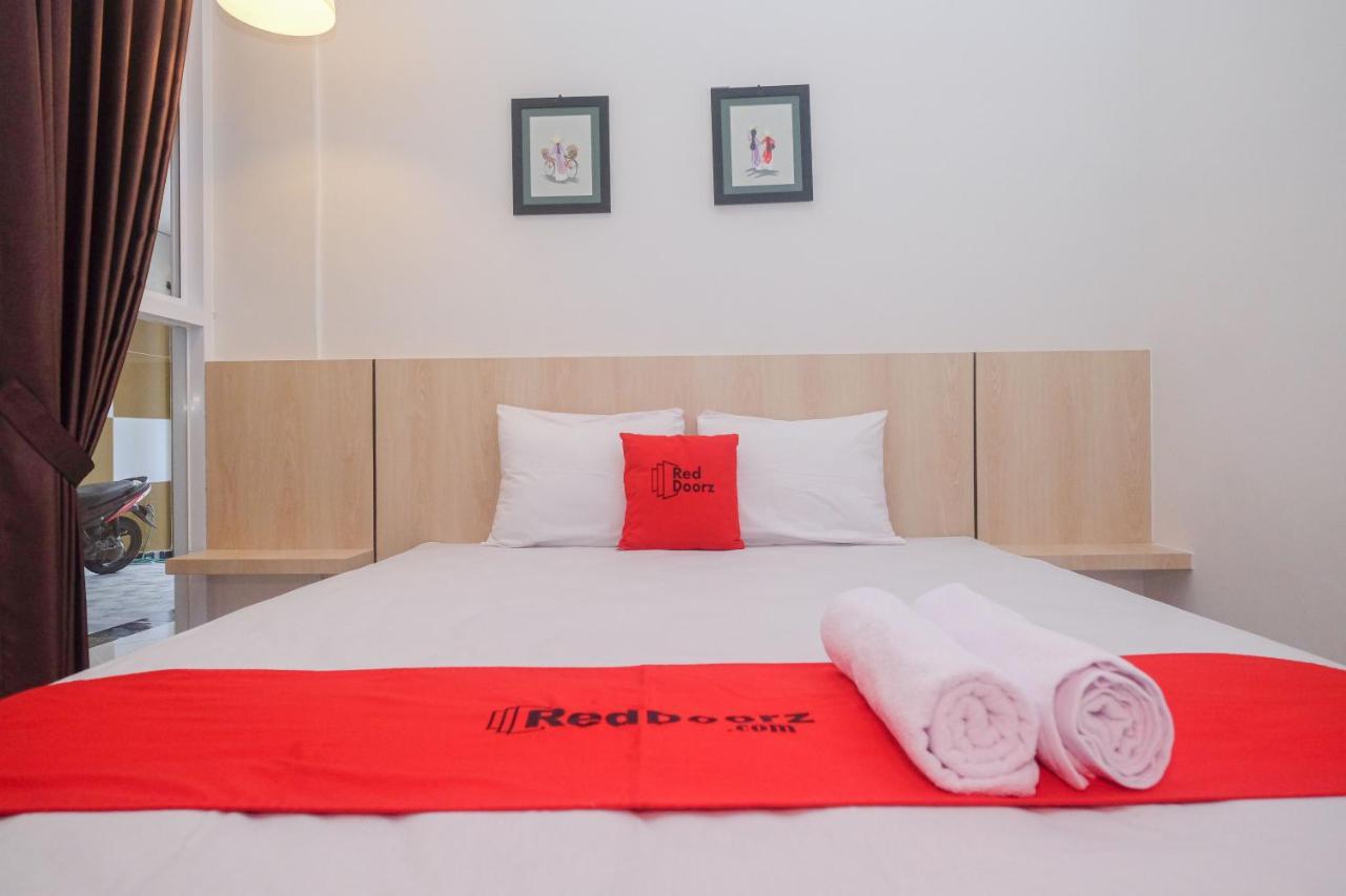 Reddoorz Syariah @ Tlogosari Semarang Hotell Alastuwo Eksteriør bilde