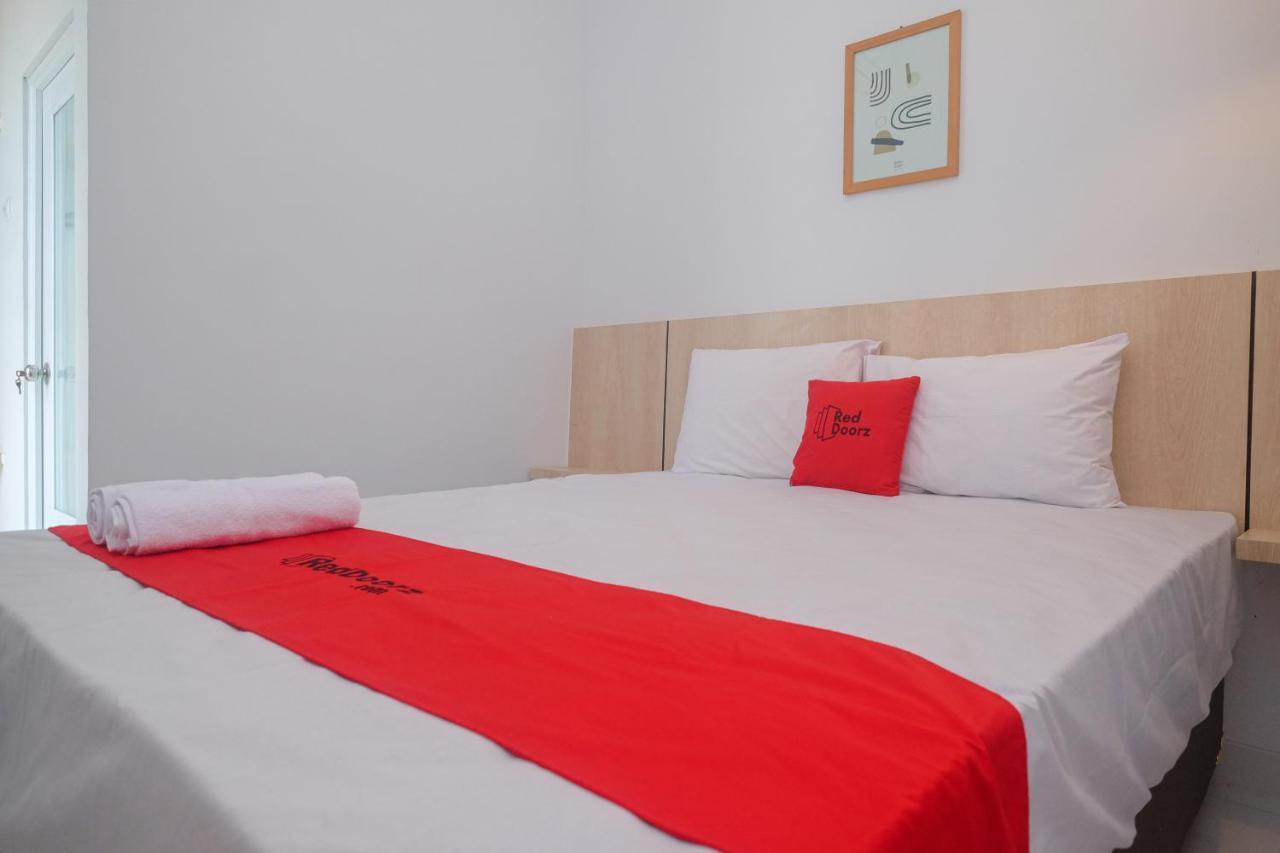 Reddoorz Syariah @ Tlogosari Semarang Hotell Alastuwo Eksteriør bilde