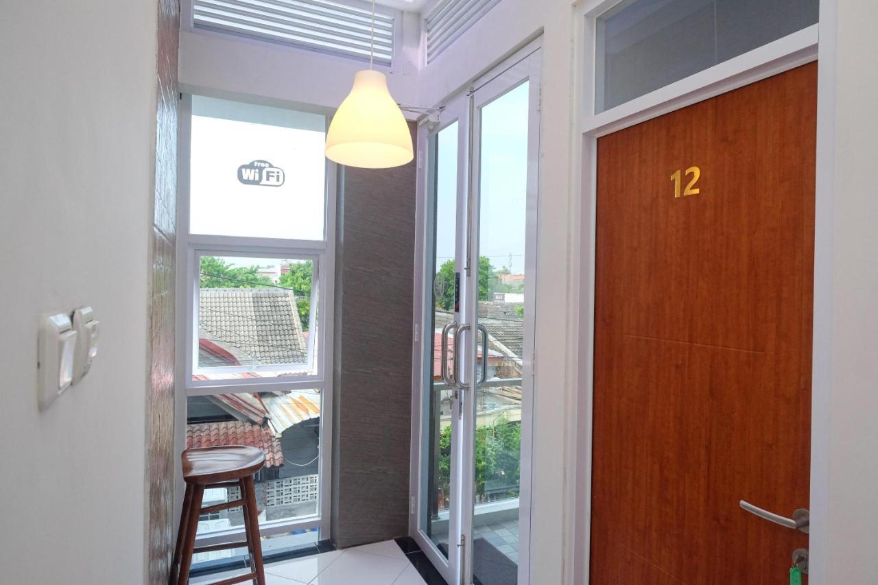 Reddoorz Syariah @ Tlogosari Semarang Hotell Alastuwo Eksteriør bilde